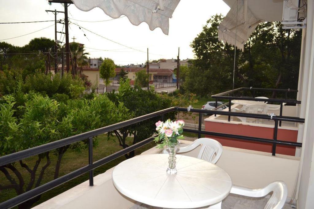 K Santis Studios Pefki  Dış mekan fotoğraf